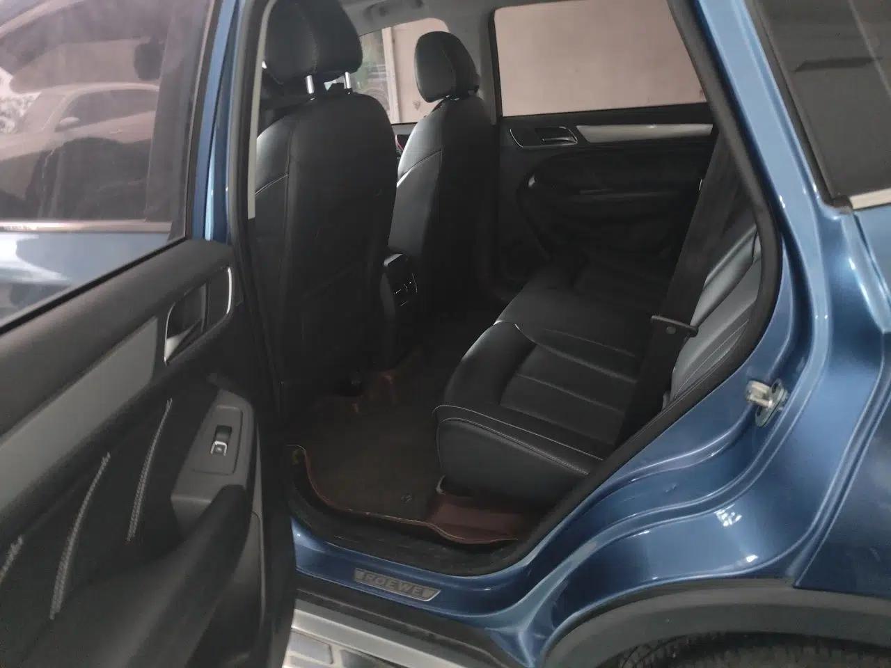 Roewe RX5 2016 20T Two-Wheel Drive Automatic Internet Smart Edition — миниатюра 18
