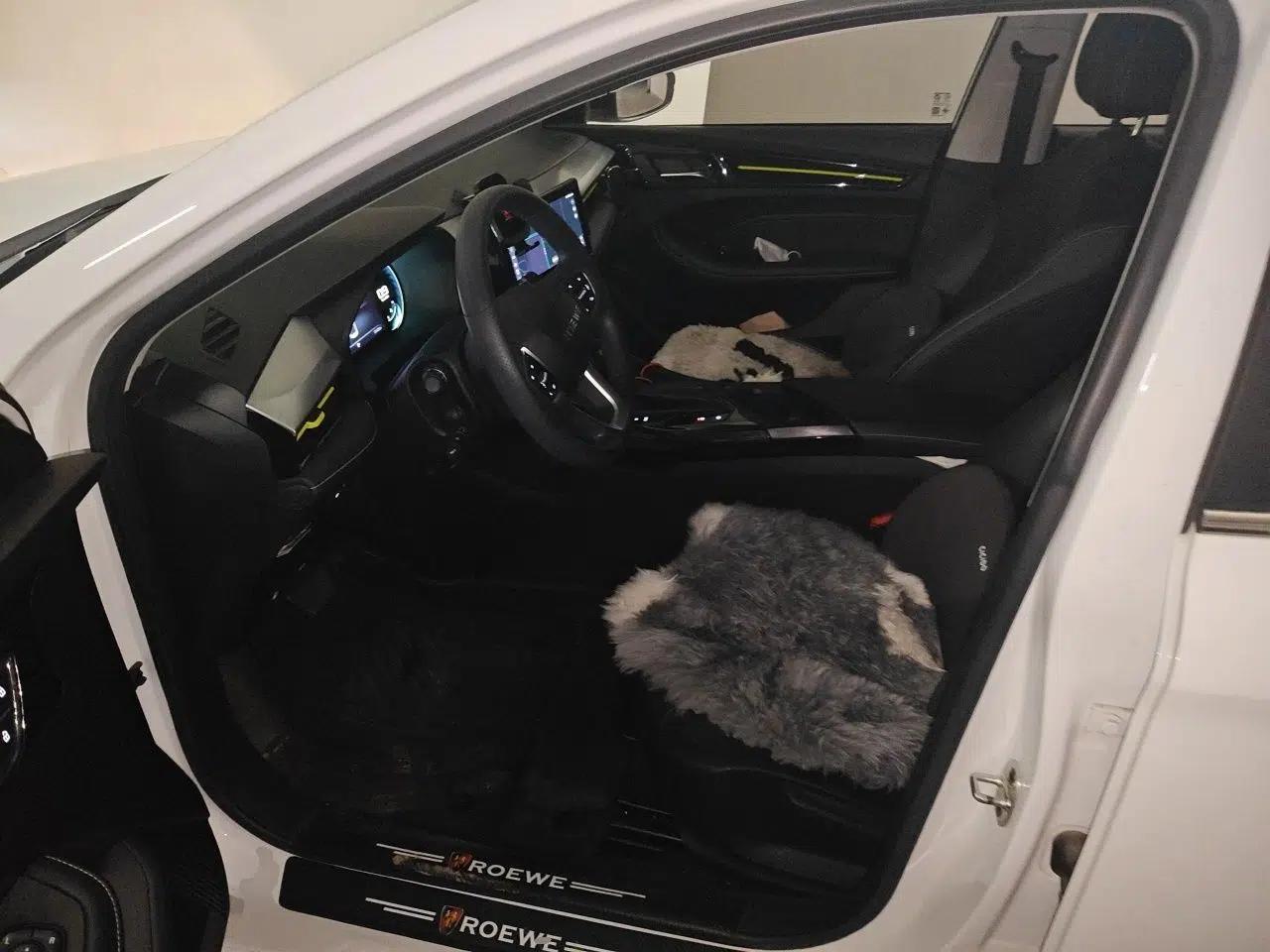 Roewe i5 2021 Revised Version 1.5L CVT Diamond Edition — миниатюра 16