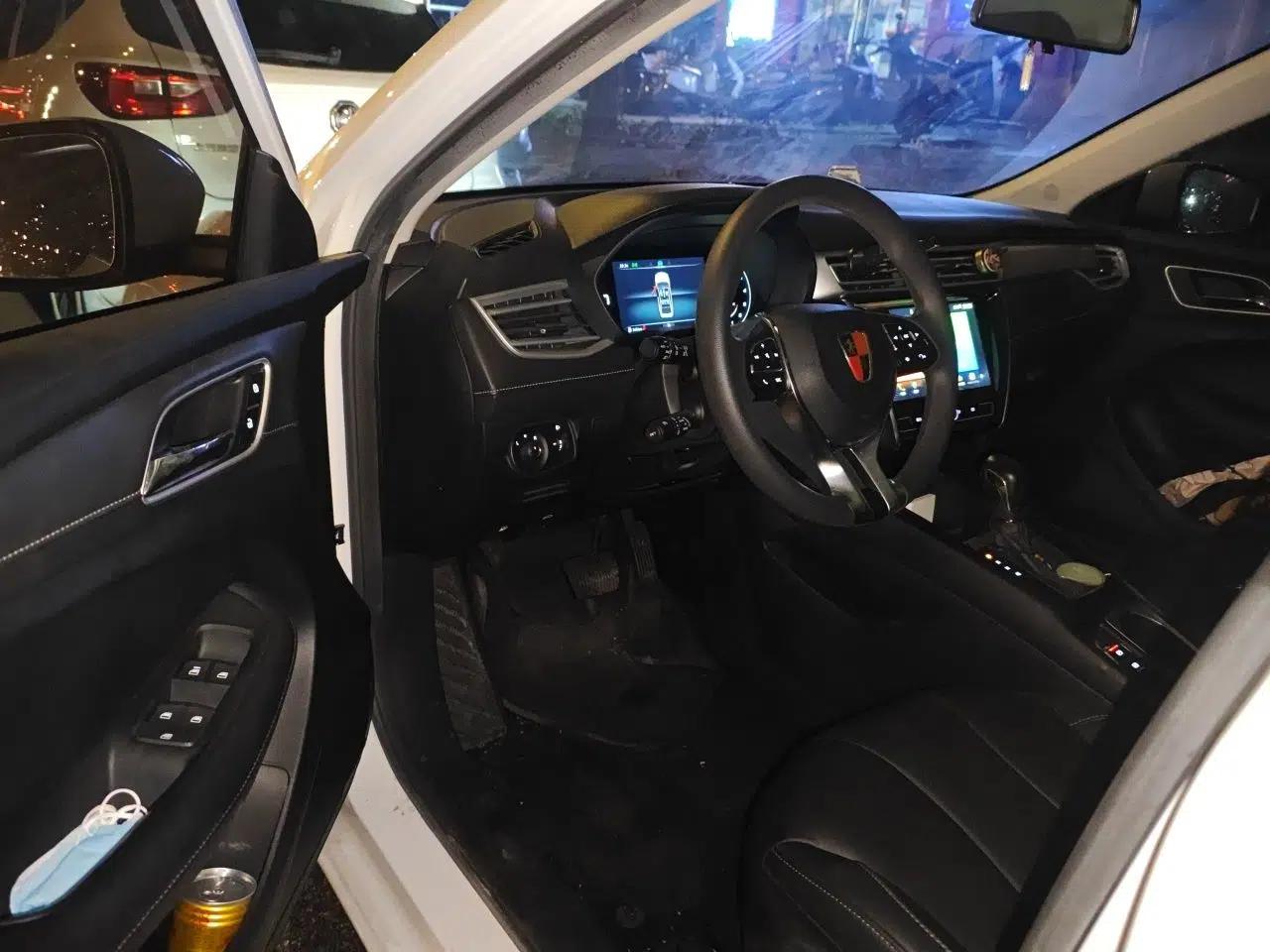 Roewe i5 2020 1.5L Automatic 4G Connect Luxury Flagship Edition — миниатюра 17