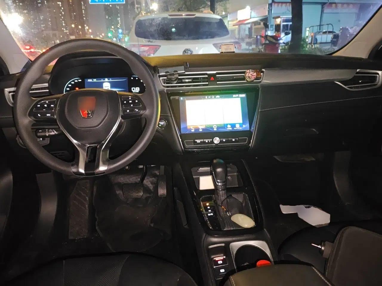 Roewe i5 2020 1.5L Automatic 4G Connect Luxury Flagship Edition — миниатюра 10