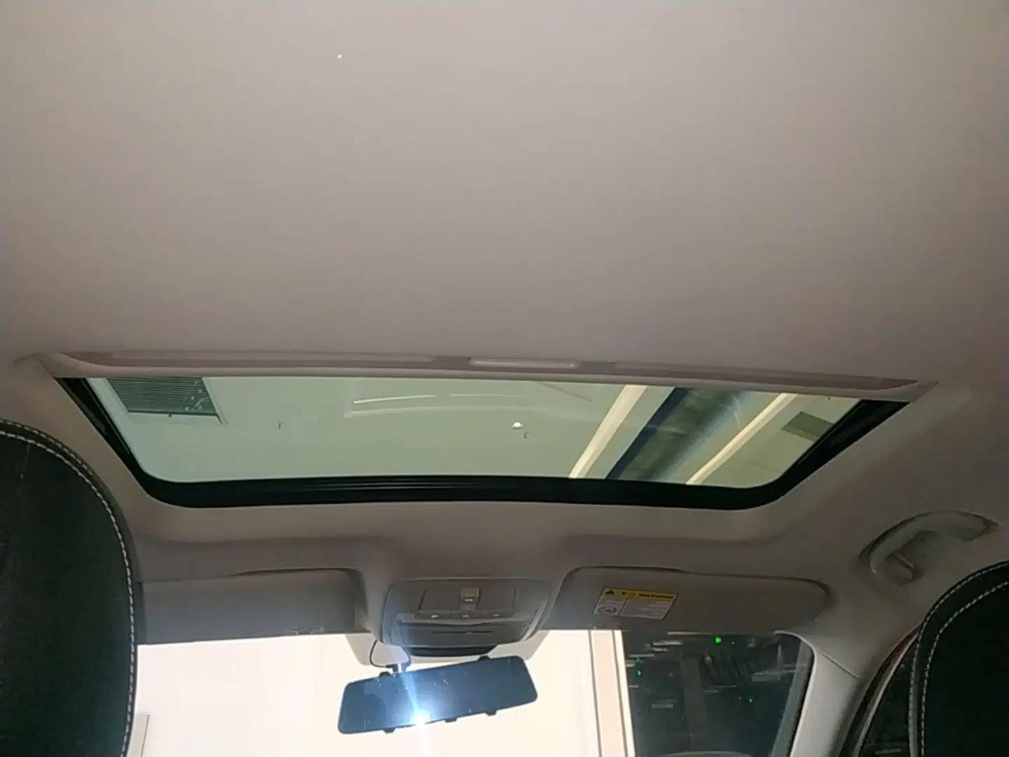 Roewe i5 2020 1.5L Automatic 4G Connect Luxury Flagship Edition — миниатюра 21