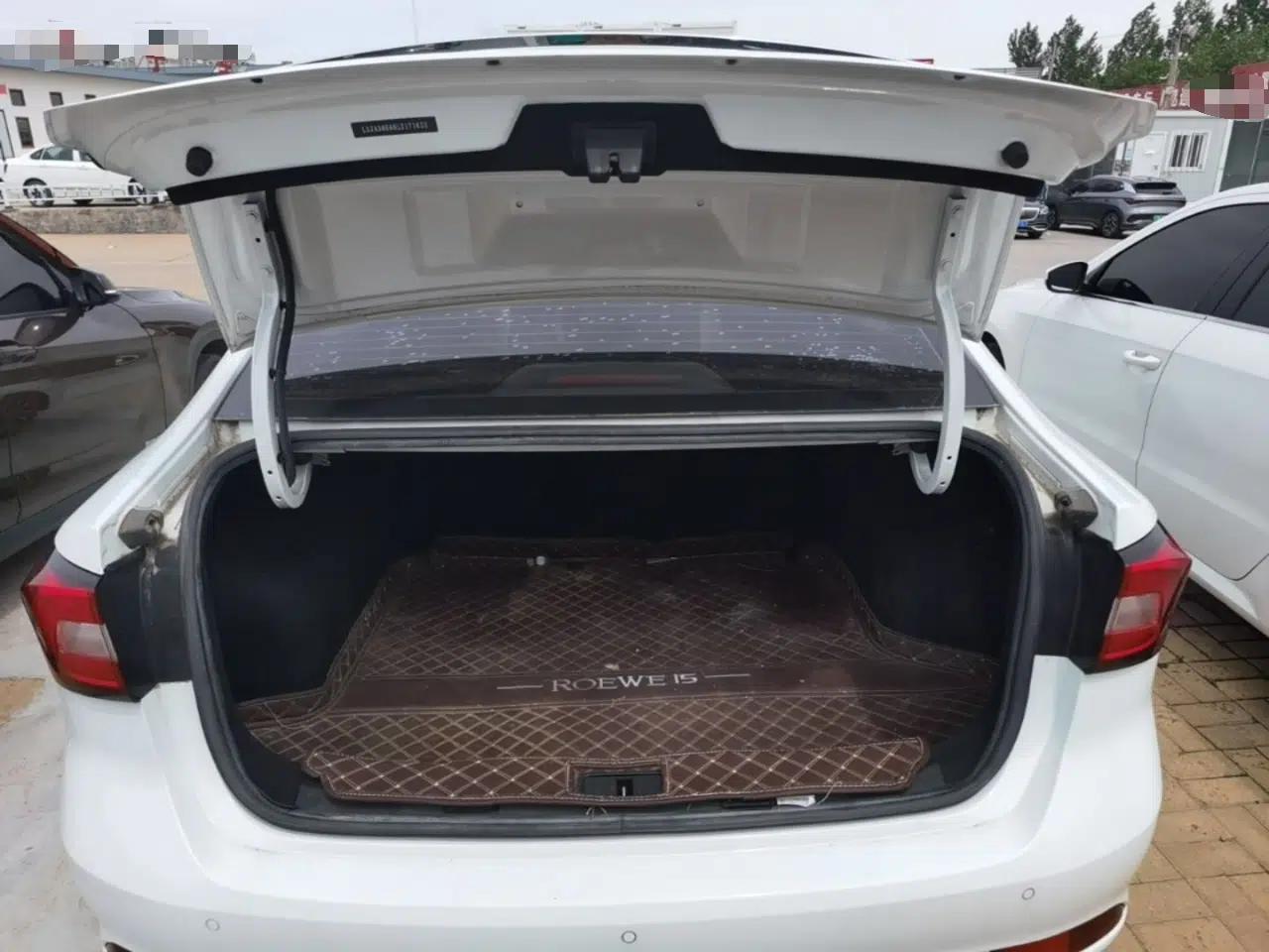 Roewe i5 2020 1.5L Automatic 4G Connect Luxury Flagship Edition — миниатюра 22