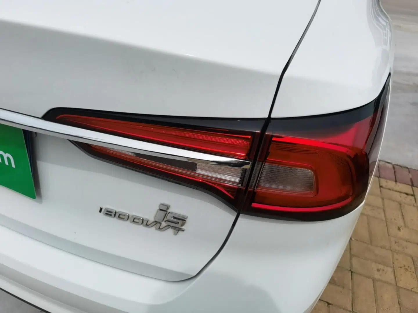 Roewe i5 2020 1.5L Automatic 4G Connect Luxury Flagship Edition — миниатюра 7