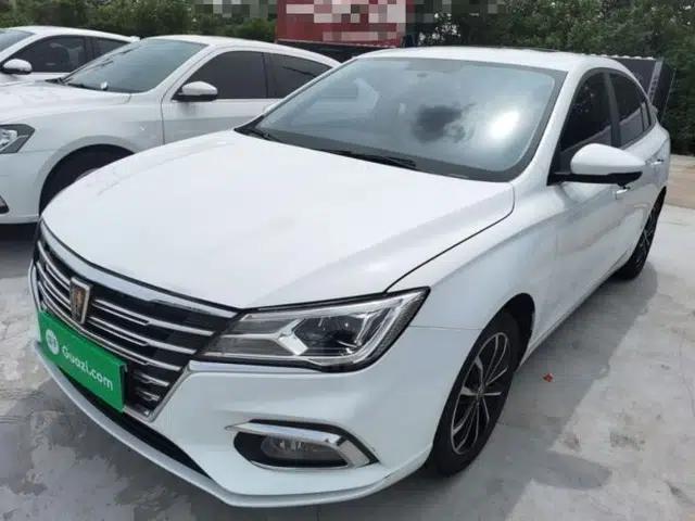 Roewe i5 2020 1.5L Automatic 4G Connect Luxury Flagship Edition