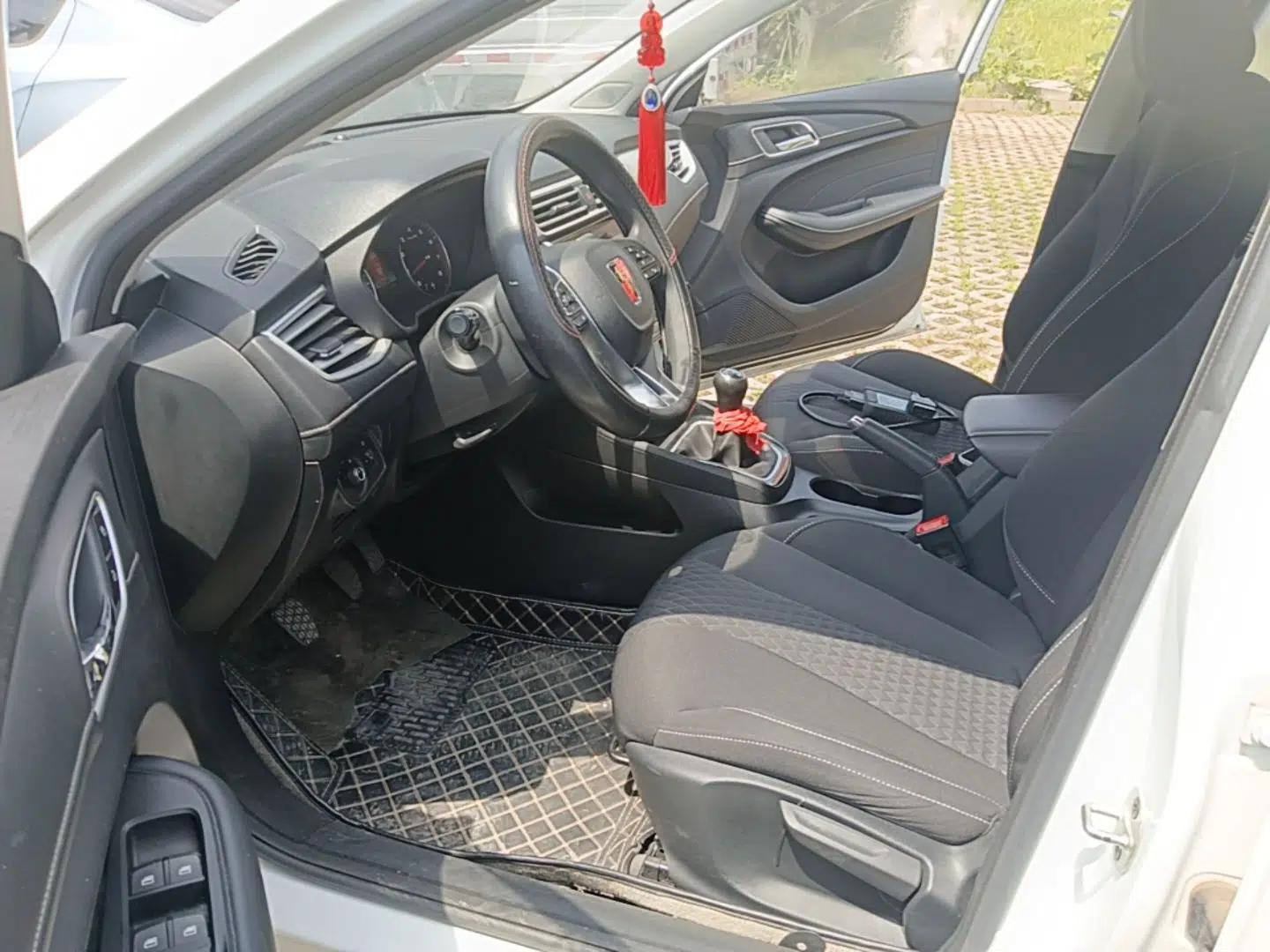 Roewe i5 2020 1.5L Manual 4G Connect Luxury Edition — миниатюра 18