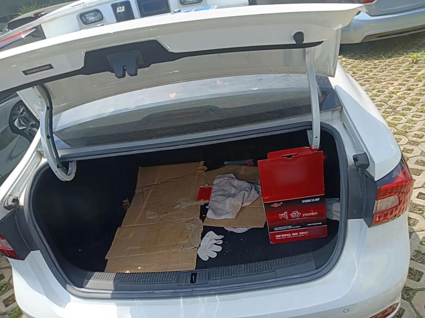 Roewe i5 2020 1.5L Manual 4G Connect Luxury Edition — миниатюра 22