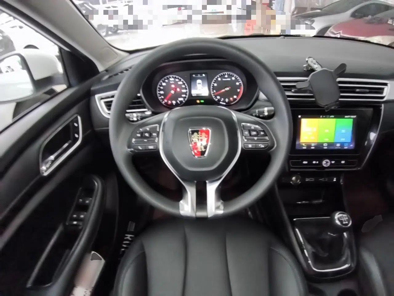 Roewe i5 2019 1.5L Manual 4G Connectable Langhao Edition — миниатюра 14