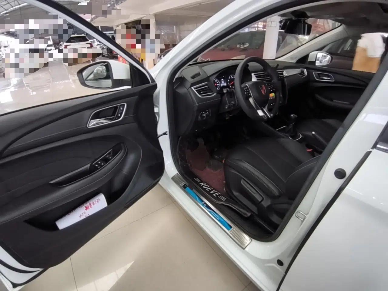 Roewe i5 2019 1.5L Manual 4G Connectable Langhao Edition — миниатюра 19