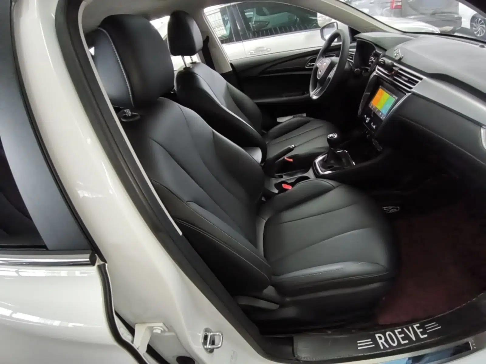 Roewe i5 2019 1.5L Manual 4G Connectable Langhao Edition — миниатюра 23