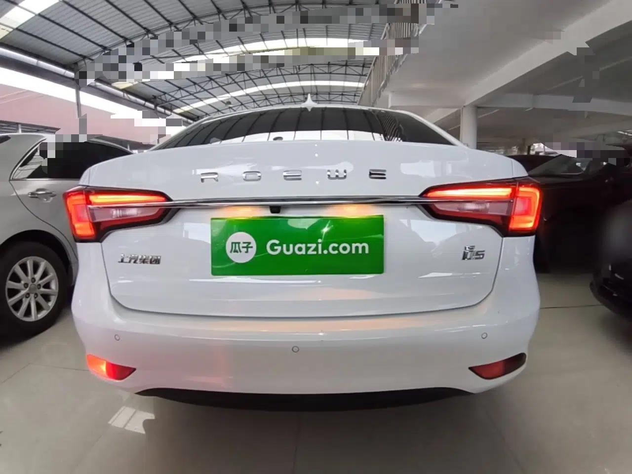 Roewe i5 2019 1.5L Manual 4G Connectable Langhao Edition — миниатюра 5