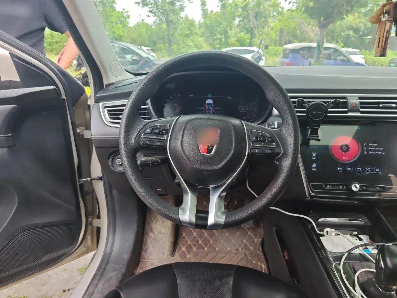 Roewe i5 2020 1.5L Automatic 4G Connect Luxury Flagship Edition — миниатюра 11