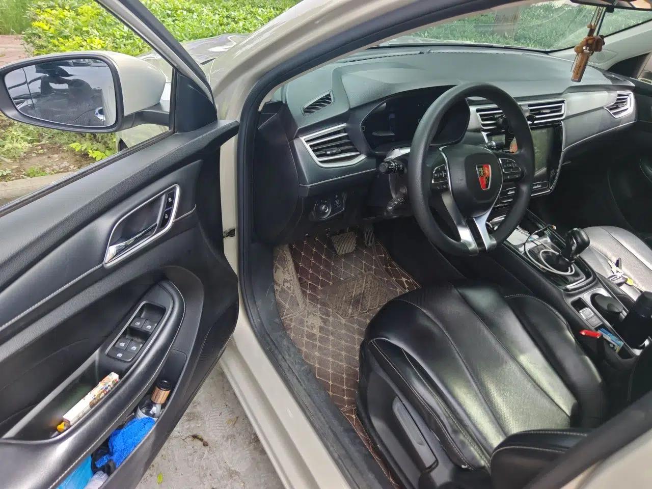 Roewe i5 2020 1.5L Automatic 4G Connect Luxury Flagship Edition — миниатюра 17