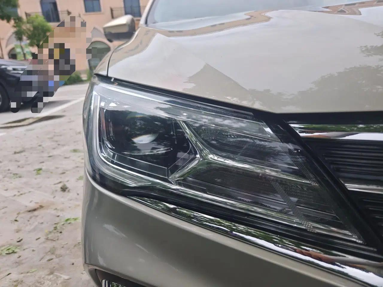 Roewe i5 2020 1.5L Automatic 4G Connect Luxury Flagship Edition — миниатюра 7