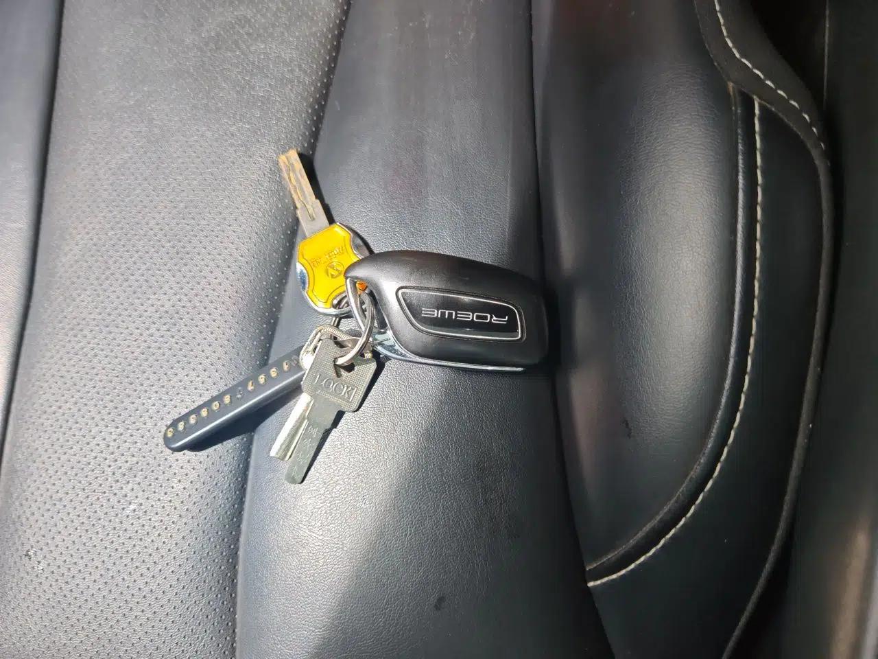 Roewe i5 2020 1.5L Automatic 4G Connect Luxury Flagship Edition — миниатюра 9