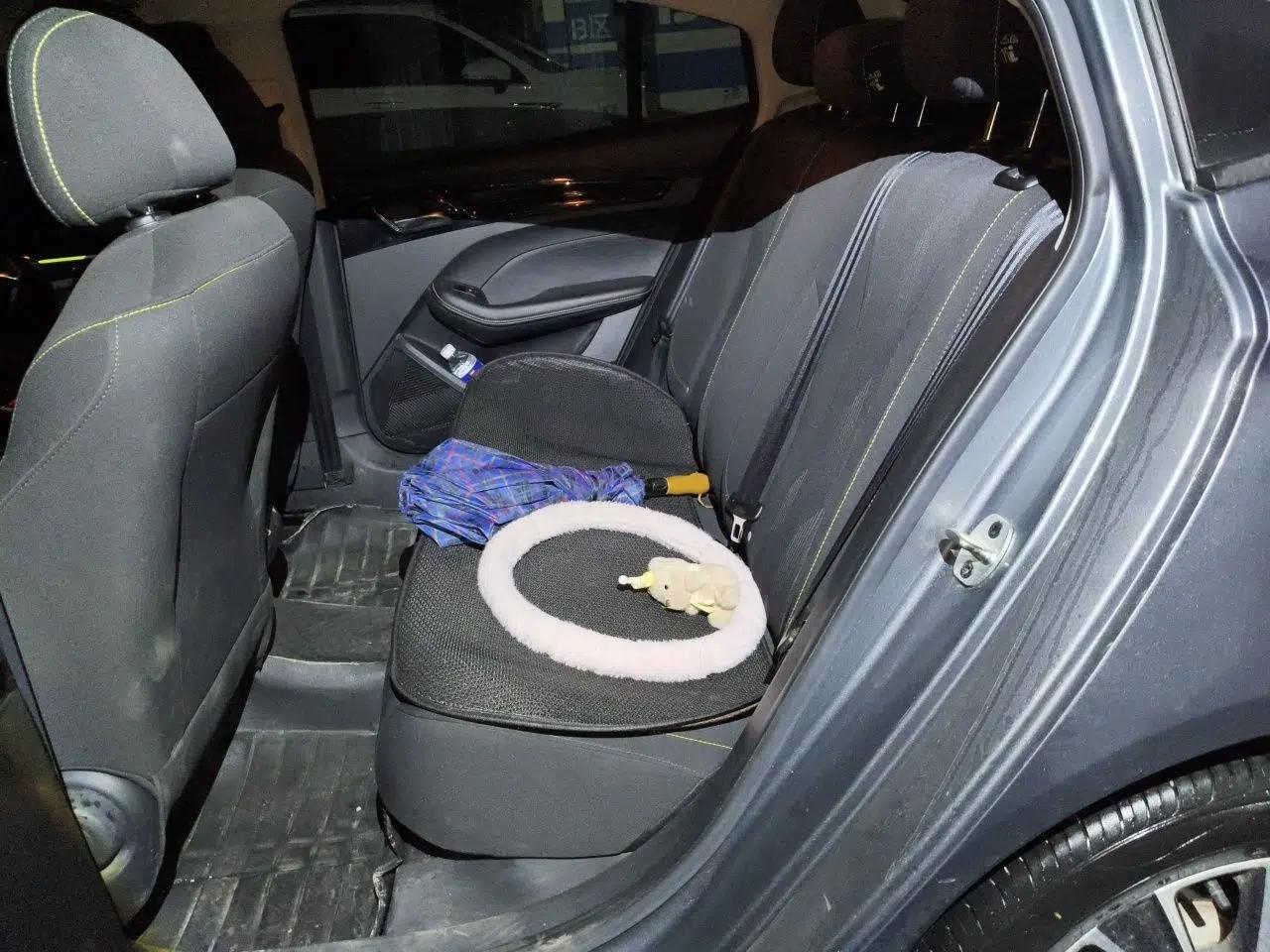 Roewe i5 2021 1.5L CVT Platinum Edition — миниатюра 18