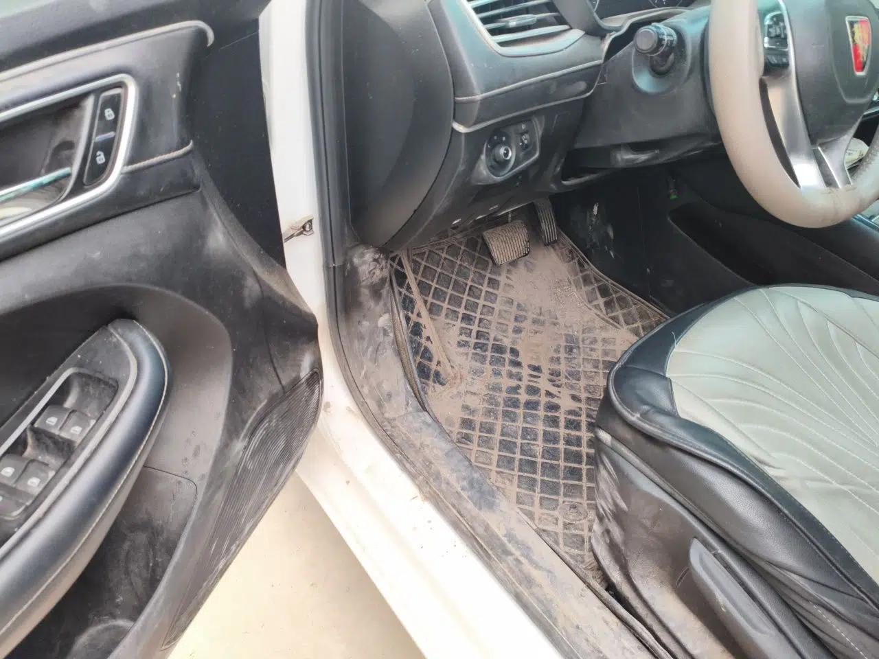 Roewe i5 2020 1.5L Automatic 4G Connected Linghao Edition — миниатюра 17