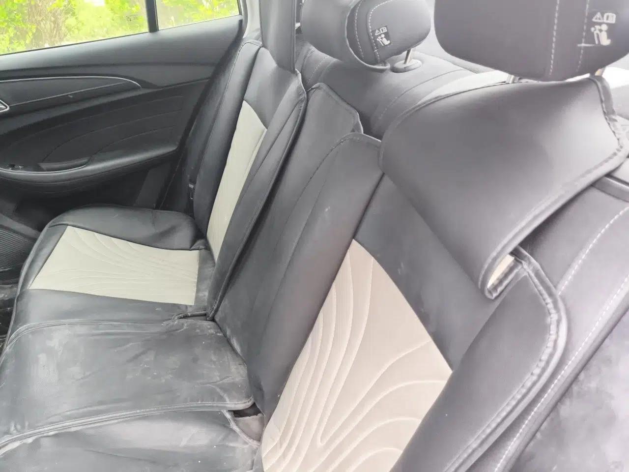 Roewe i5 2020 1.5L Automatic 4G Connected Linghao Edition — миниатюра 18