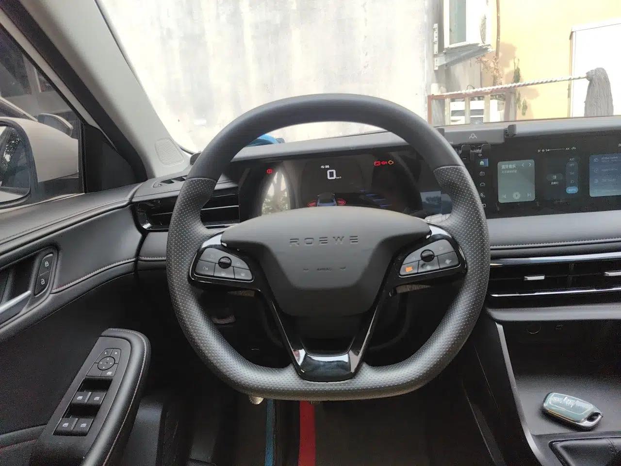 Roewe i5 2023 1.5L Manual Comfort Edition — миниатюра 11