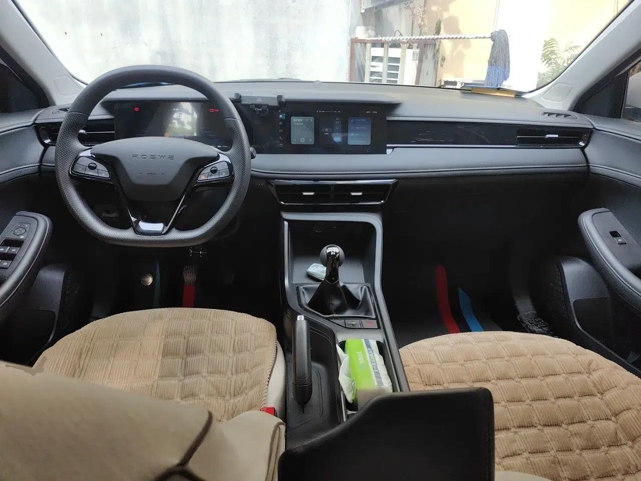 Roewe i5 2023 1.5L Manual Comfort Edition — миниатюра 10
