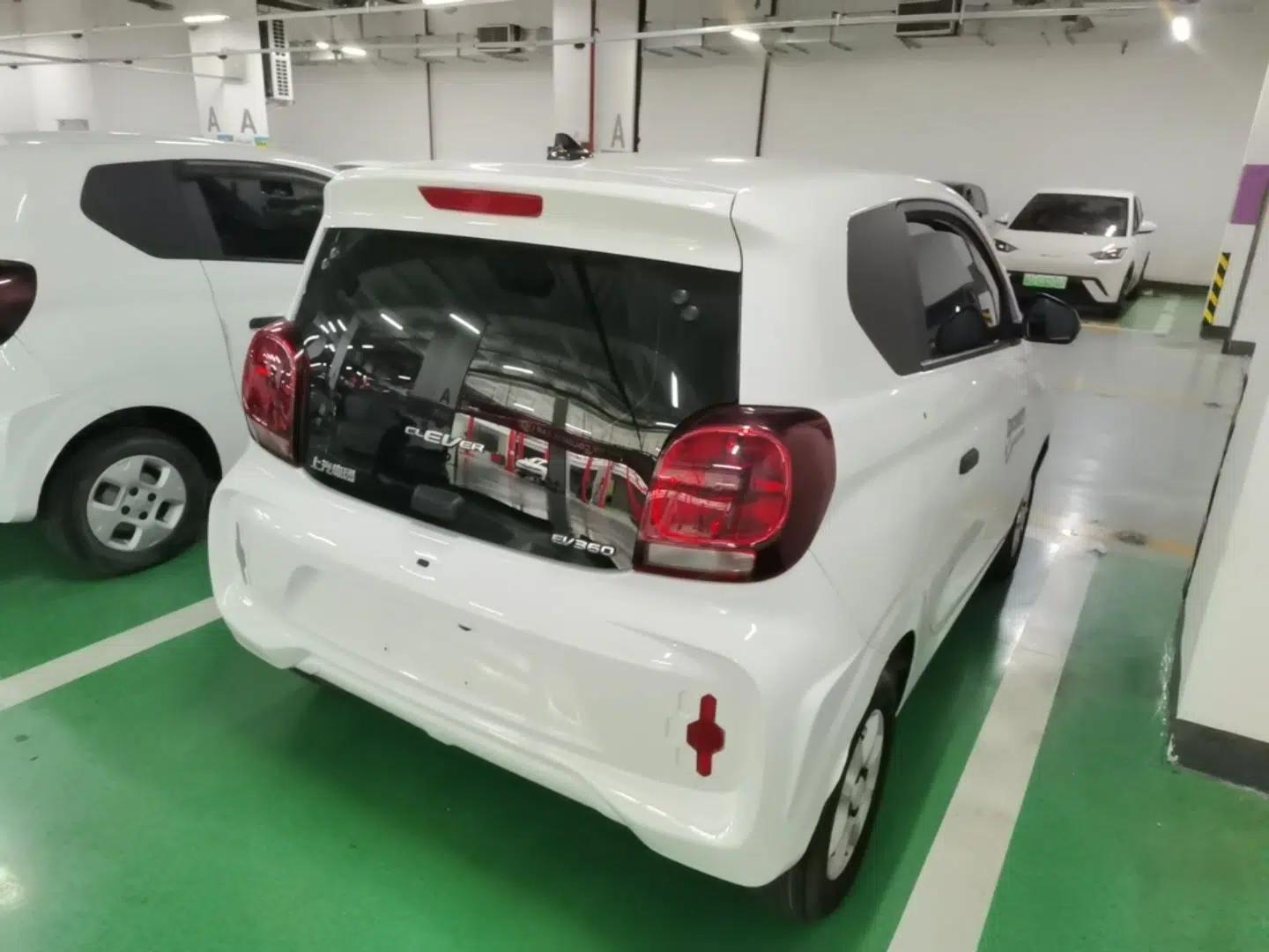 Roewe Clever 2022 311km QiQi BoBo Edition — миниатюра 6