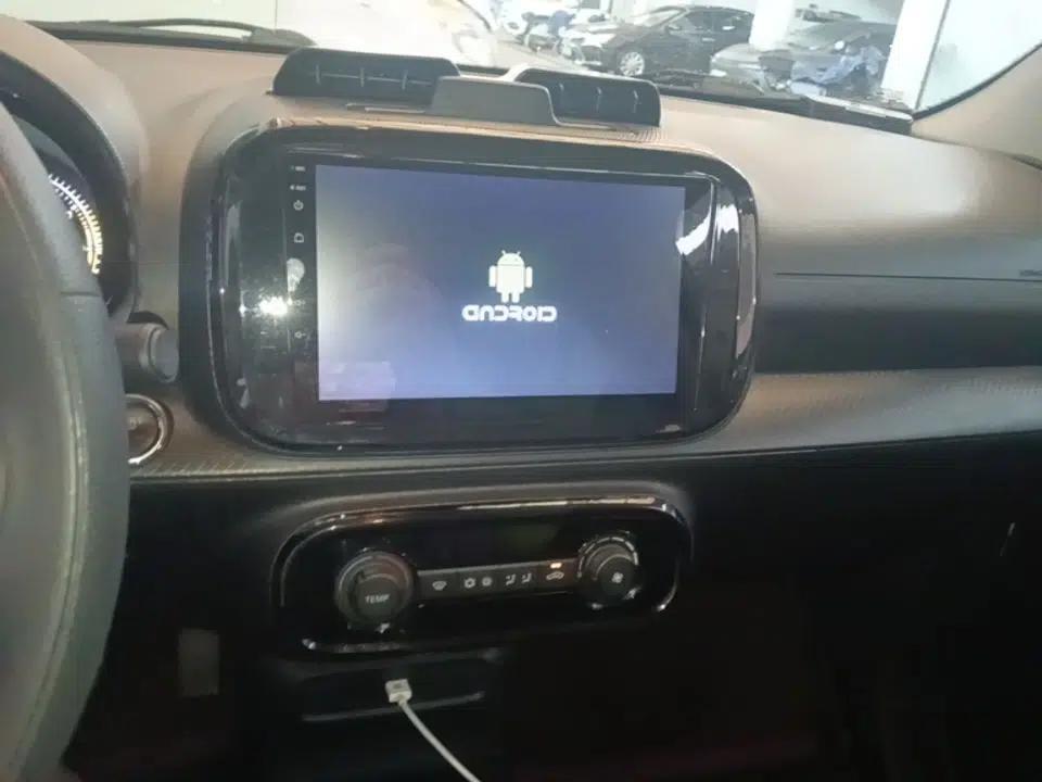 Roewe Clever 2021 302 km New Four-Seater Super-Efficient Version — миниатюра 16
