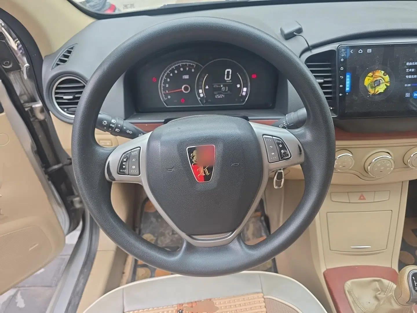 Roewe 350 2013 350C 1.5L Manual Swift Edition — миниатюра 11