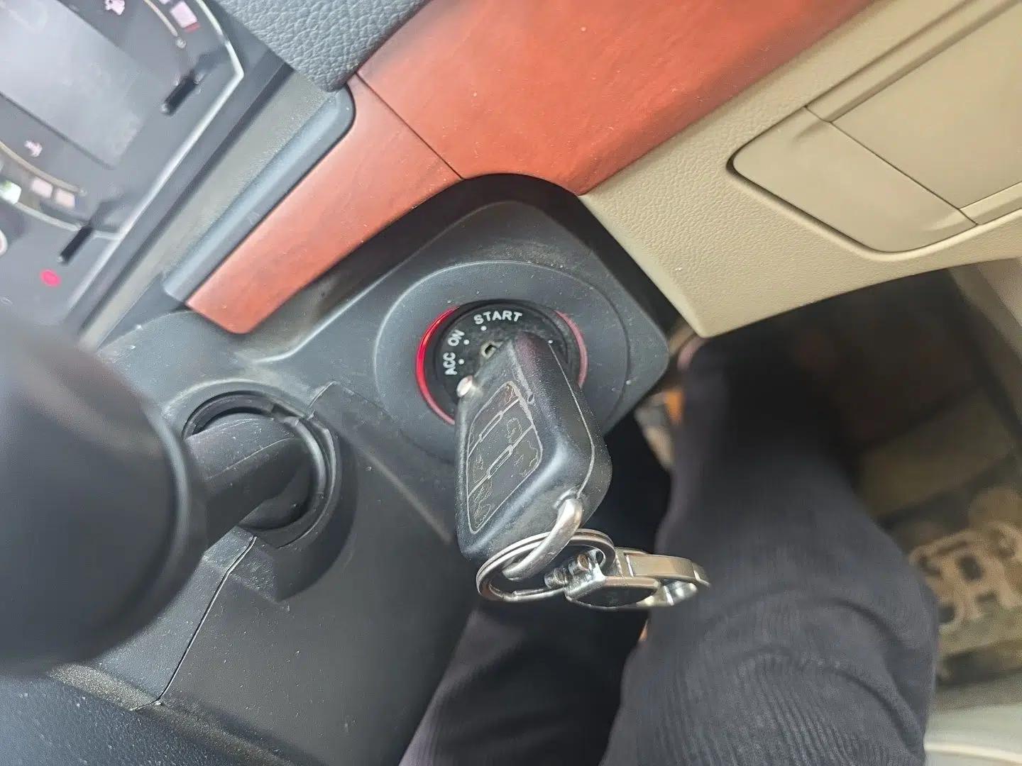 Roewe 350 2013 350C 1.5L Manual Swift Edition — миниатюра 9