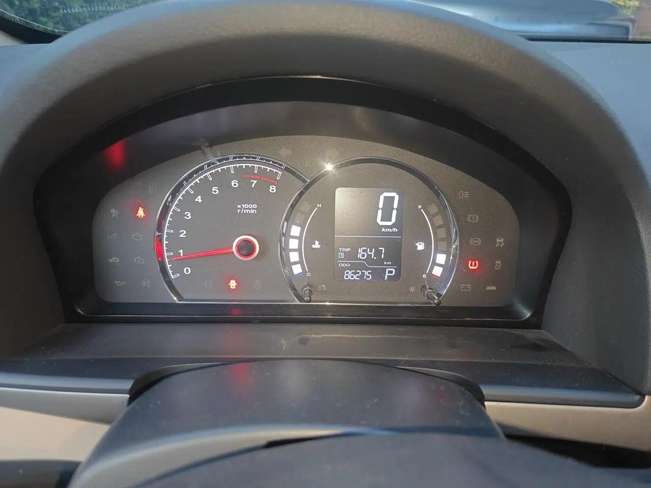 Roewe 350 2015 1.5L Automatic Luxury Sunroof Edition — миниатюра 12