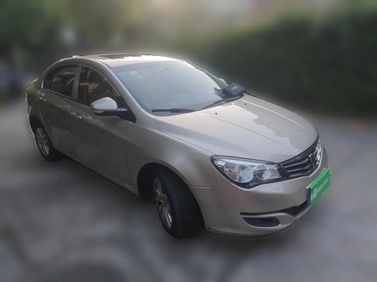 Roewe 350 2015 1.5L Automatic Luxury Sunroof Edition — миниатюра 3