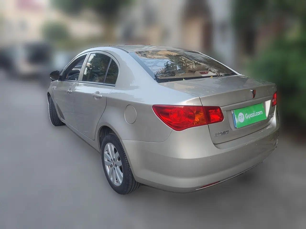 Roewe 350 2015 1.5L Automatic Luxury Sunroof Edition — миниатюра 4