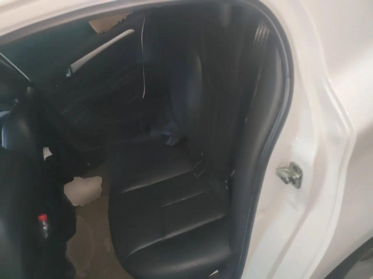 Roewe 350 2014 1.5L Automatic Xunda Edition — миниатюра 18