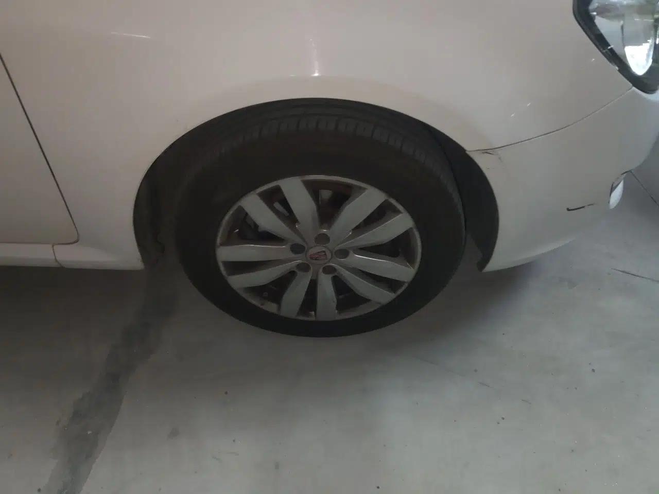Roewe 350 2014 1.5L Automatic Xunda Edition — миниатюра 8