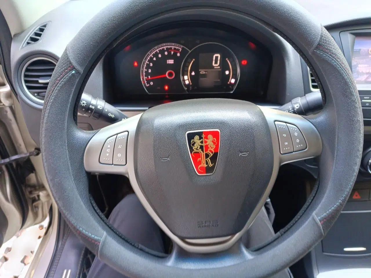 Roewe 350 2013 350C 1.5L Manual Swift Edition — миниатюра 11