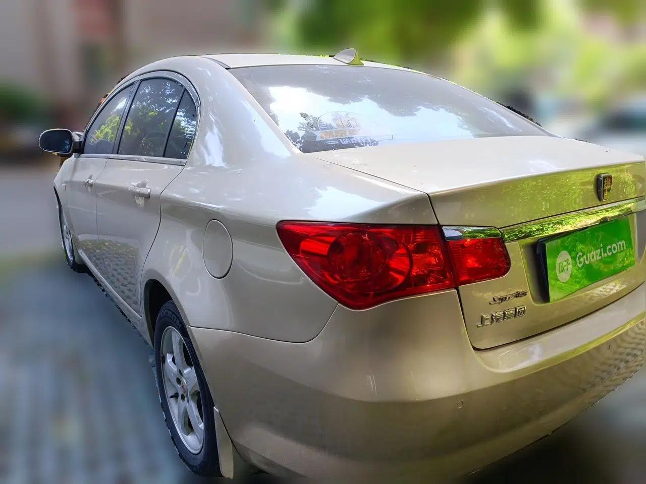 Roewe 350 2013 350C 1.5L Manual Swift Edition — миниатюра 4
