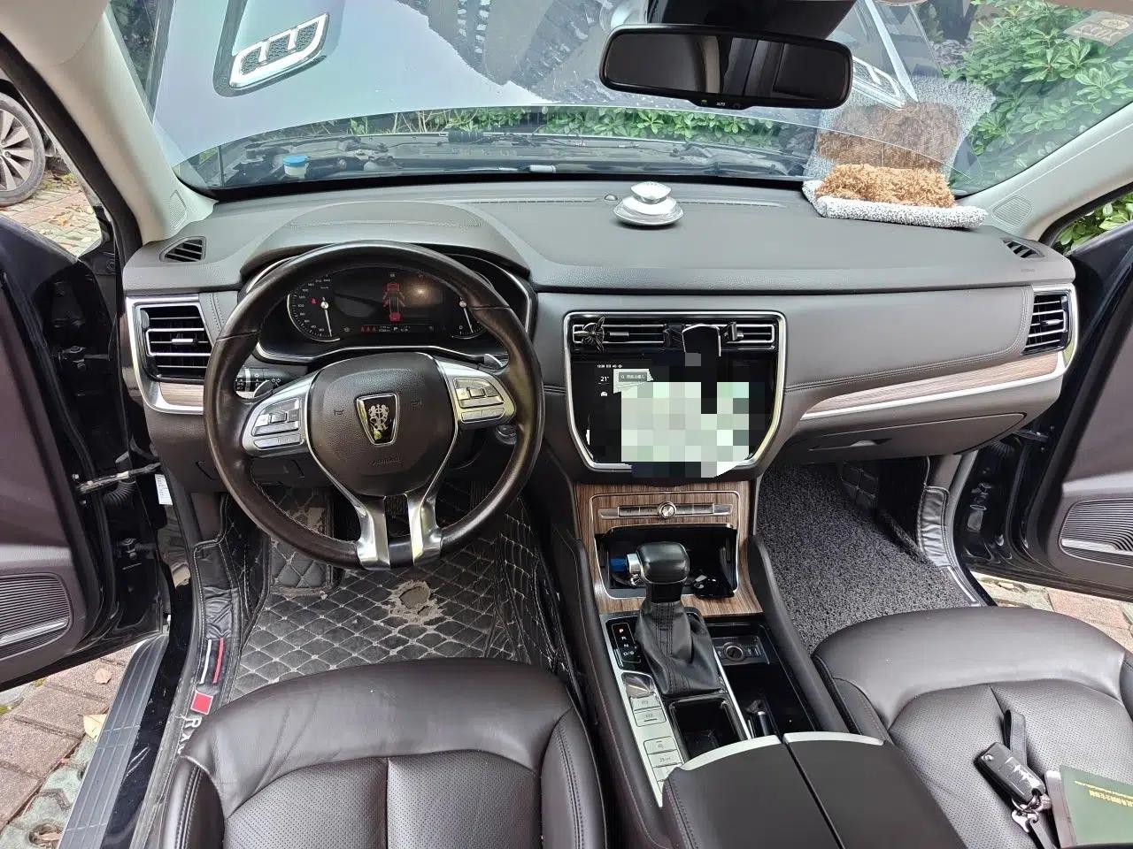 Roewe RX8 2018 30T Smart Connectivity Two-Wheel Drive Supreme Edition — миниатюра 10