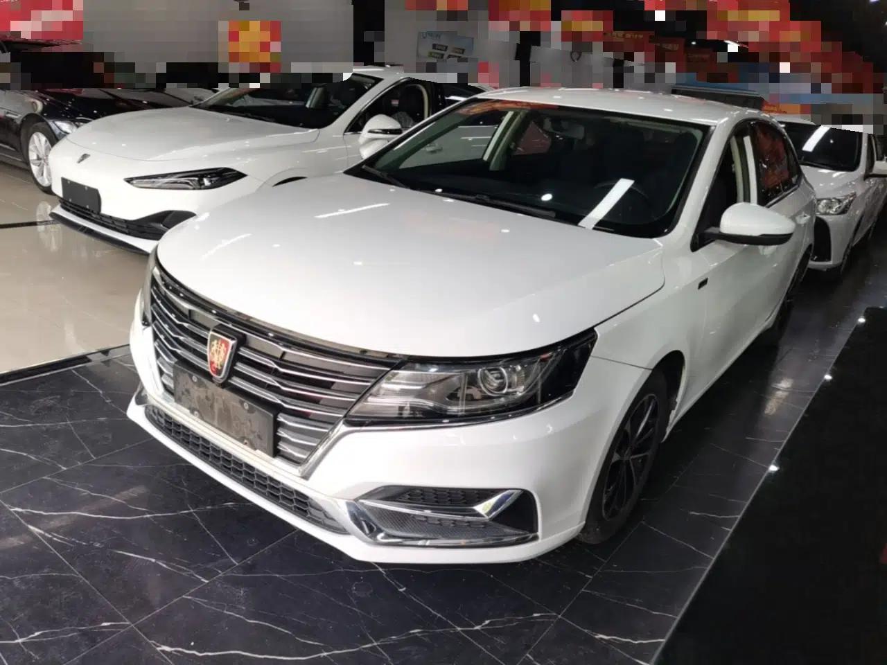 Roewe i6 2019 PLUS 1.6L CVT 4G Connected Luxury Deluxe Edition — миниатюра 1