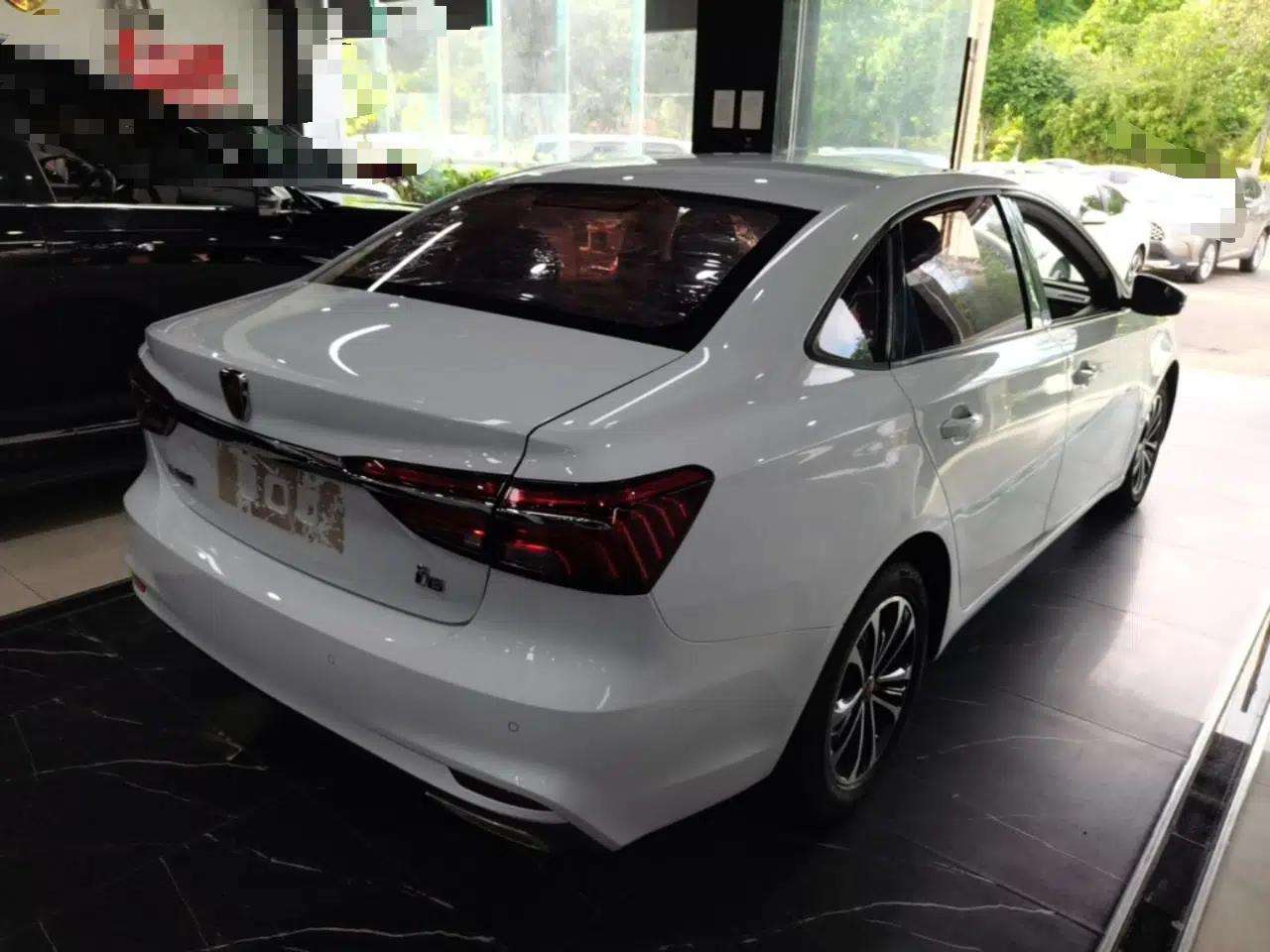 Roewe i6 2019 PLUS 1.6L CVT 4G Connected Luxury Deluxe Edition — миниатюра 6