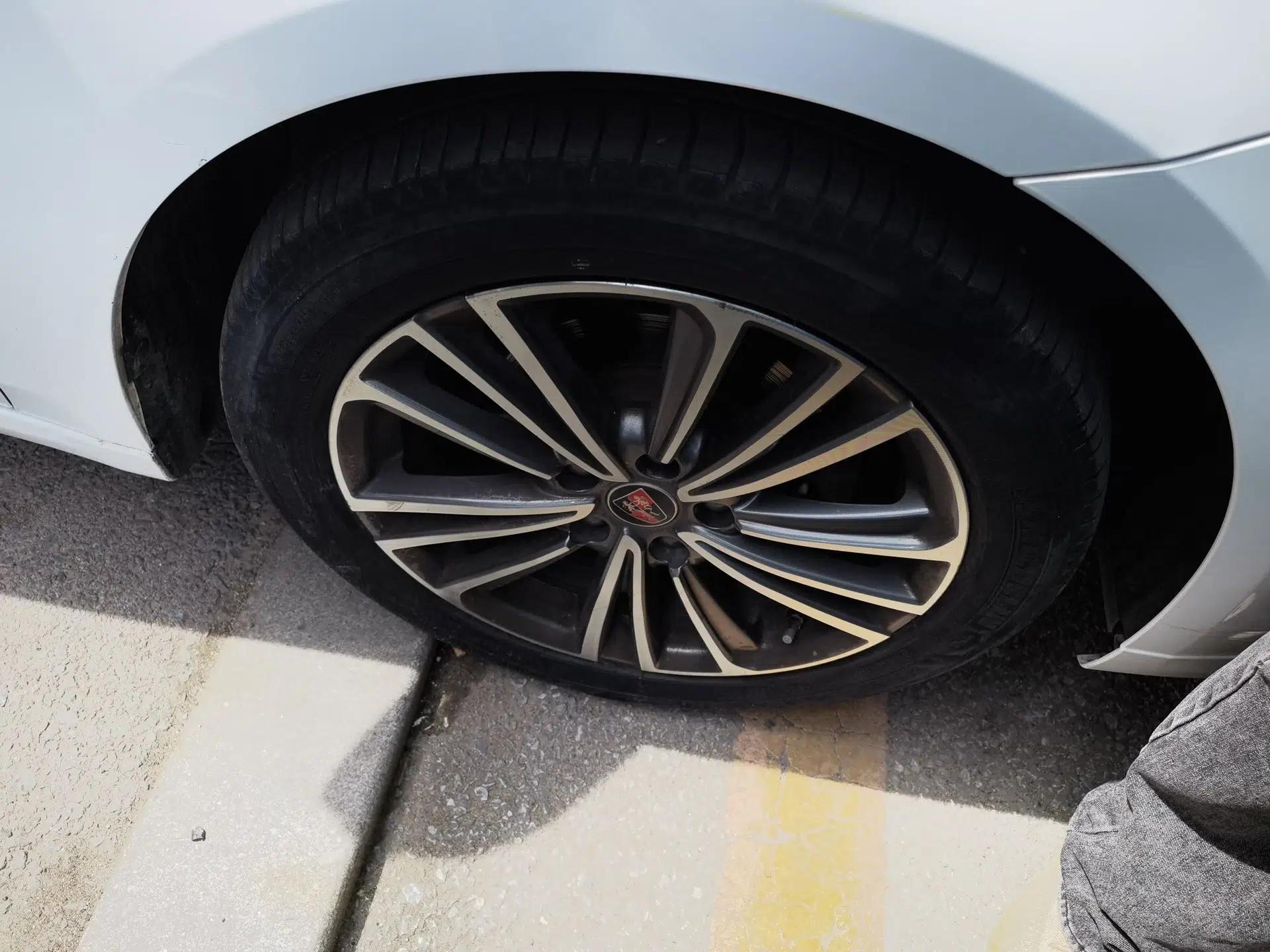 Roewe i6 2020 PLUS 1.6L CVT 4G Connected Glory Flagship Edition — миниатюра 8