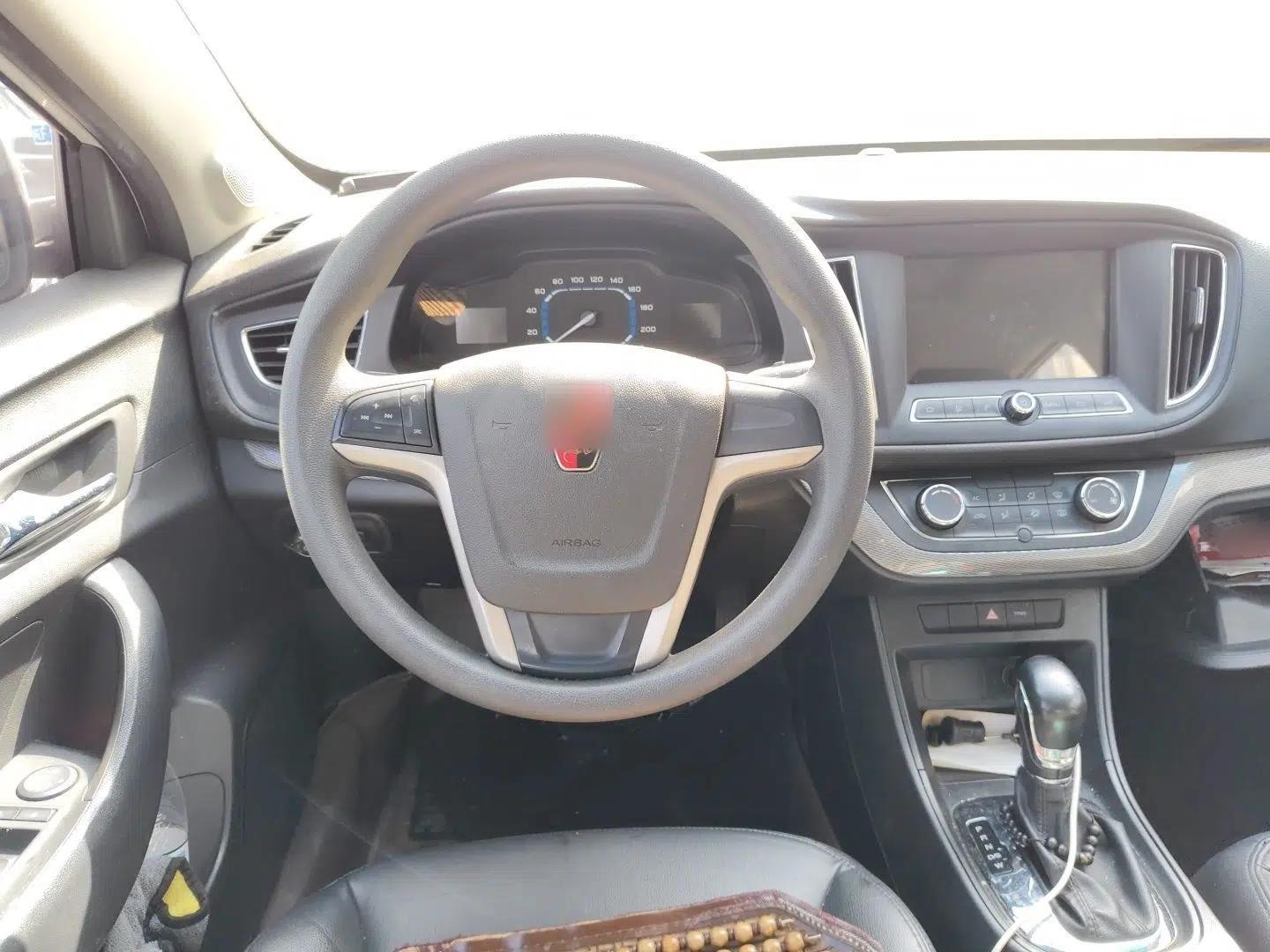Roewe 360 2016 1.5L Automatic Smart Screen Version — миниатюра 11