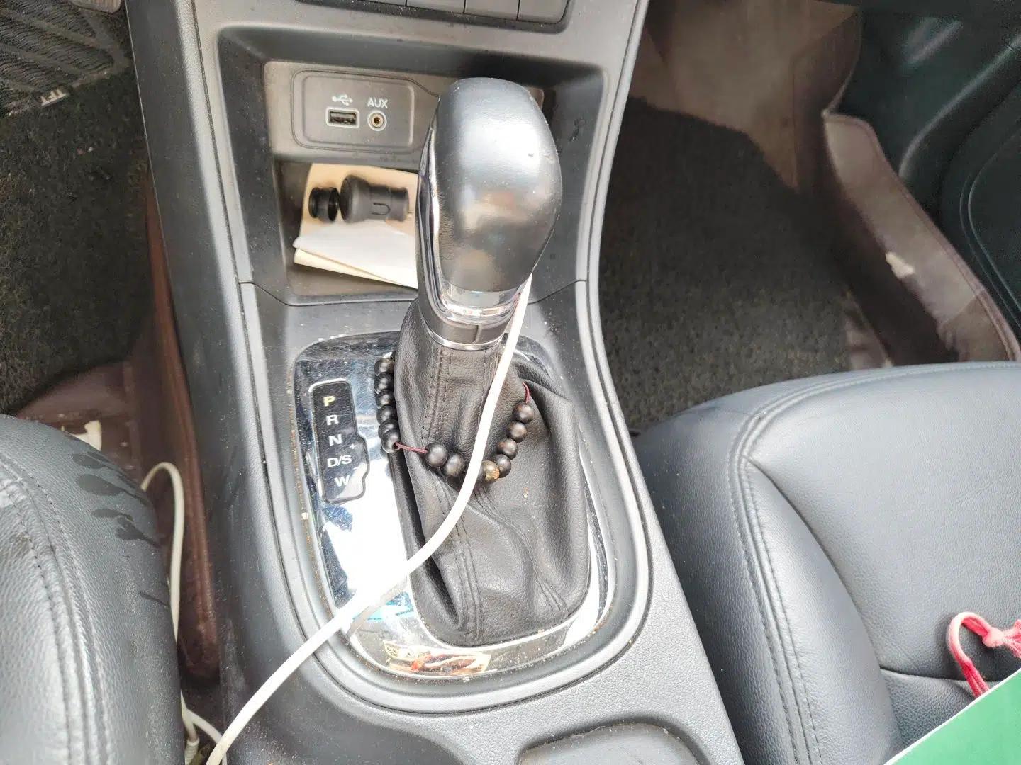 Roewe 360 2016 1.5L Automatic Smart Screen Version — миниатюра 15
