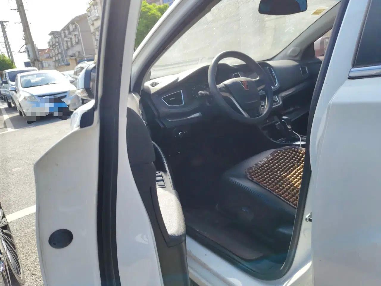 Roewe 360 2016 1.5L Automatic Smart Screen Version — миниатюра 17