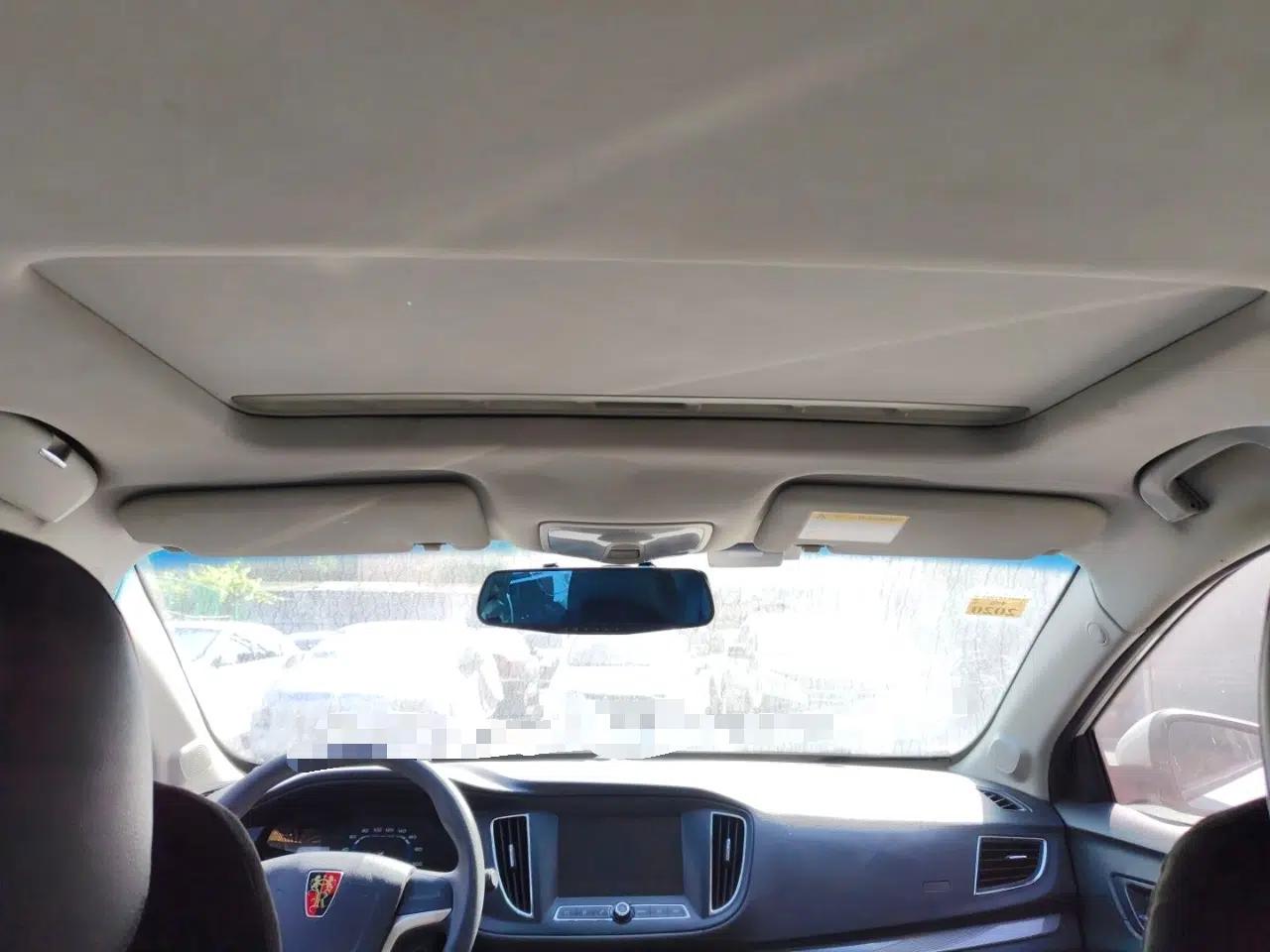 Roewe 360 2016 1.5L Automatic Smart Screen Version — миниатюра 19