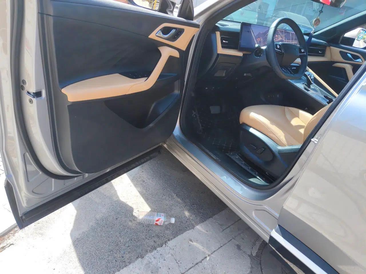 Roewe RX5 New Energy 2023 eRX5 Super Hybrid Prestige Edition — миниатюра 17