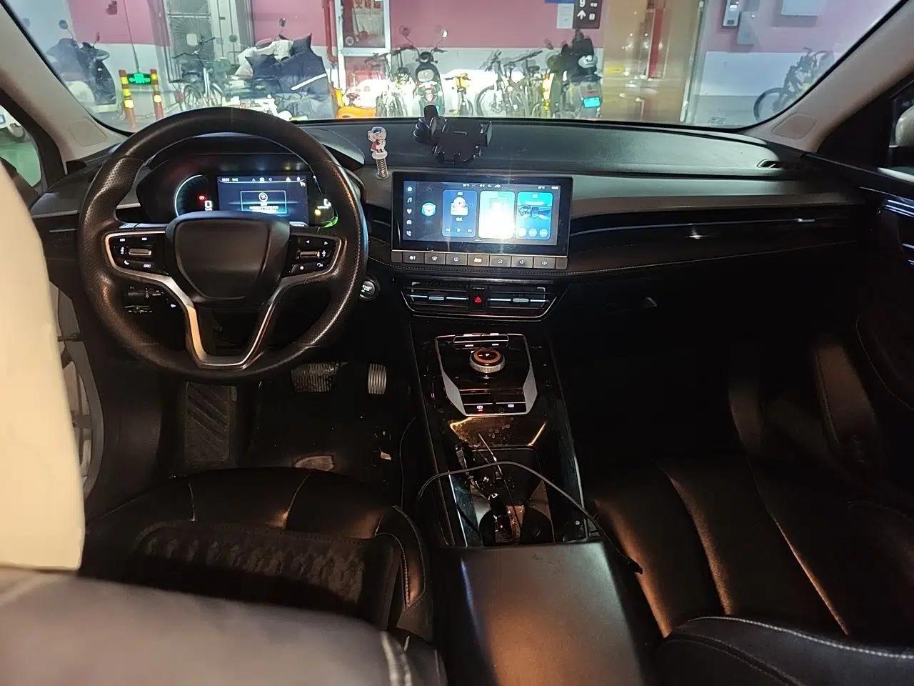 Roewe Ei5 2021 500 Prestige Edition — миниатюра 10