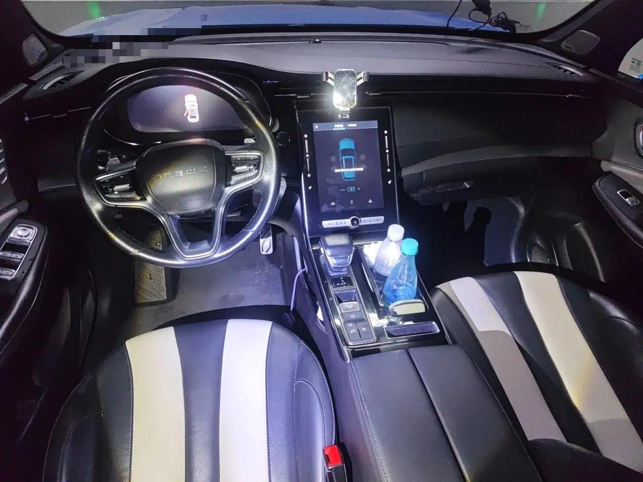 Roewe RX5 MAX 2019 400TGI Automatic Smart Cabin Flagship Edition — миниатюра 10
