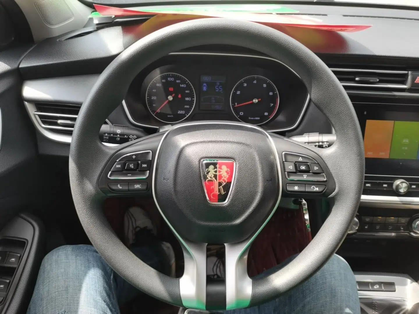 Roewe RX3 2018 1.6L Manual Flagship Edition — миниатюра 14