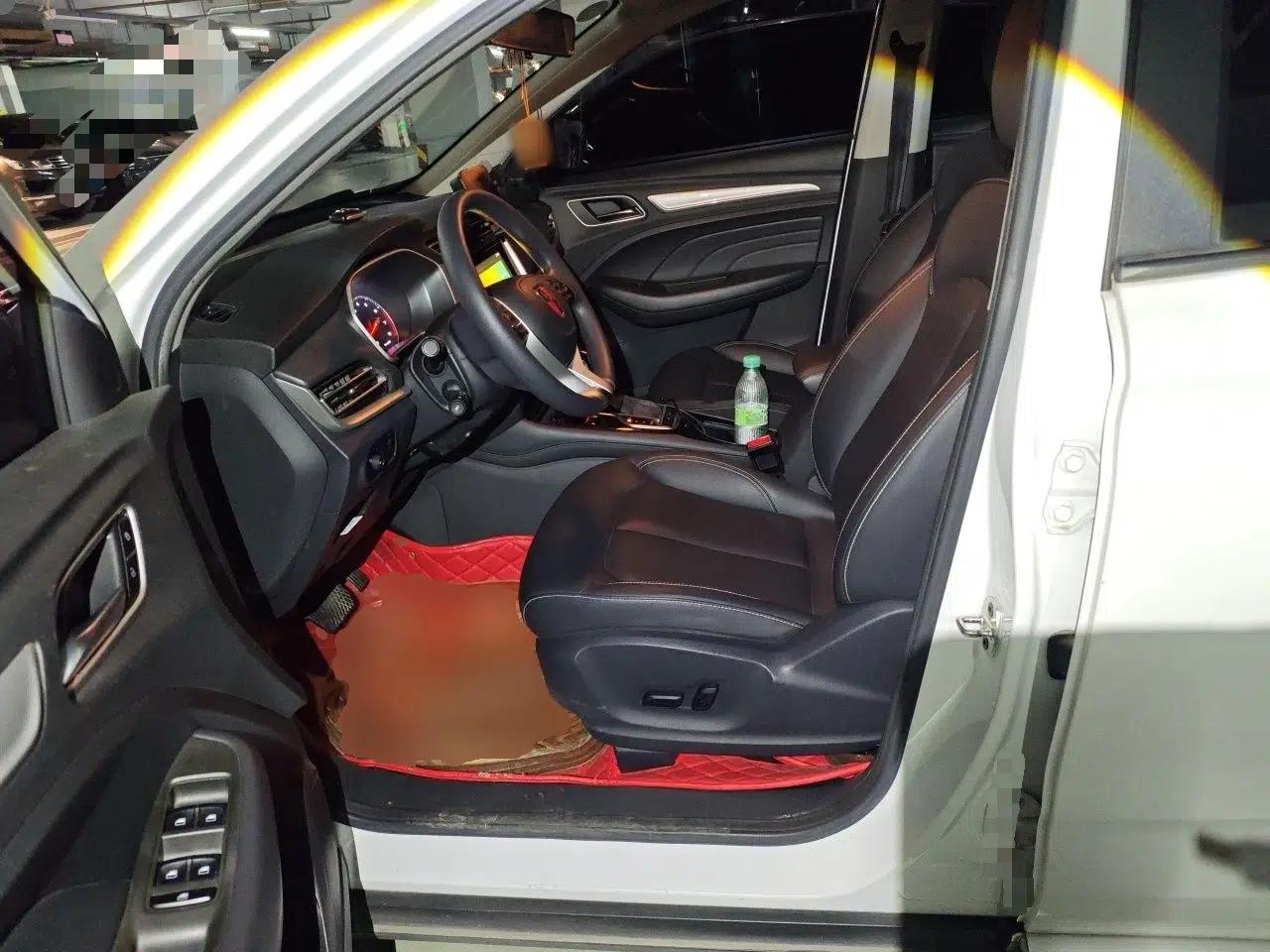 Roewe RX3 2020 1.6L CVT 4G Connected Ultra-Cool Flagship Edition — миниатюра 16