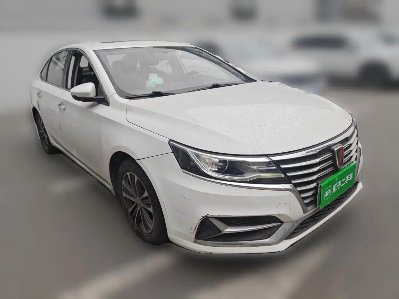 Roewe i6 New Energy 2019 PLUS 50T Internet Glory Flagship Edition — миниатюра 3