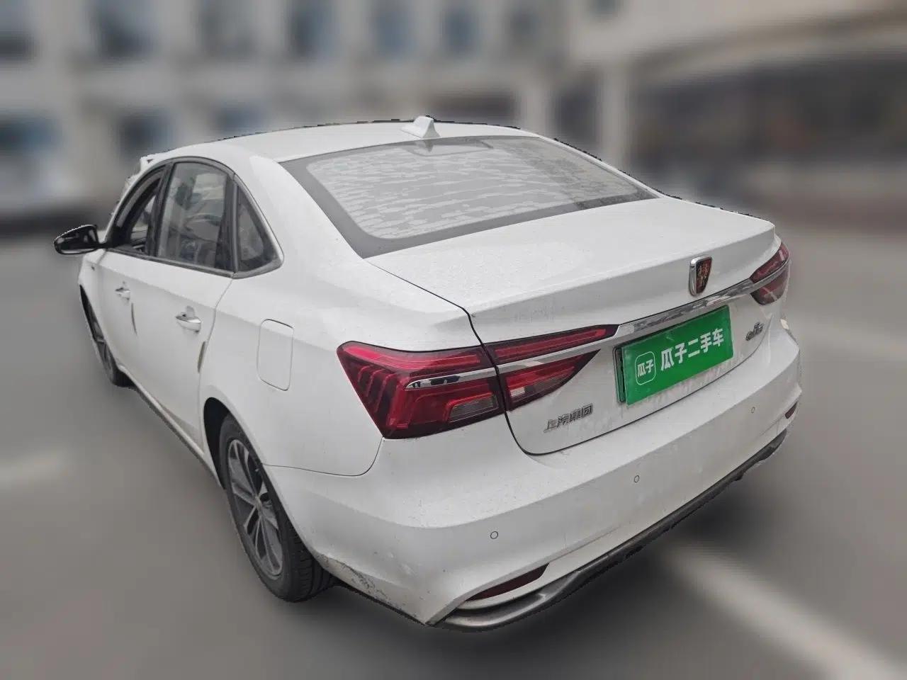 Roewe i6 New Energy 2019 PLUS 50T Internet Glory Flagship Edition — миниатюра 4