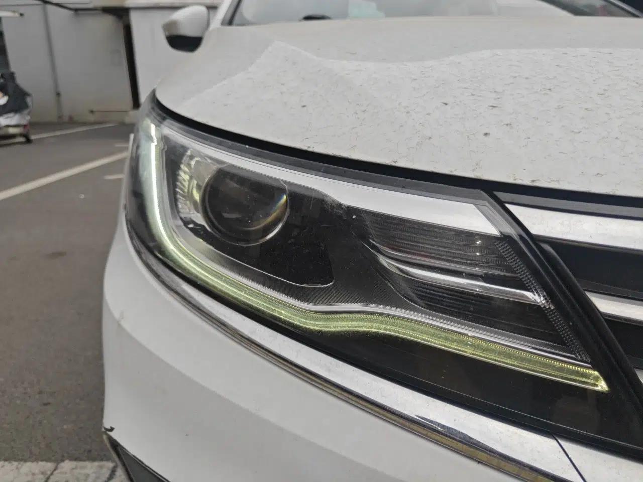 Roewe i6 New Energy 2019 PLUS 50T Internet Glory Flagship Edition — миниатюра 7